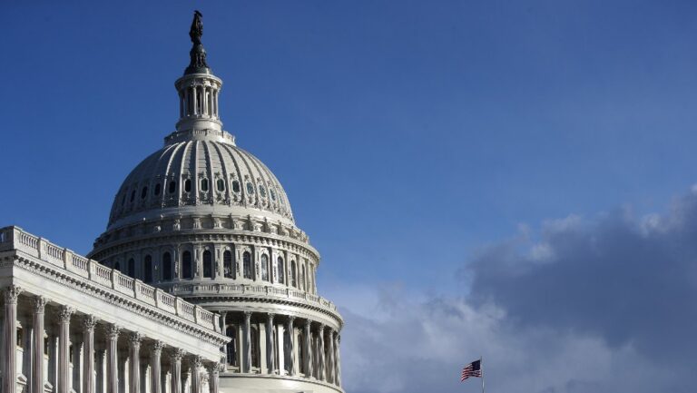 Aprueba comité senatorial de Finanzas en EU el T-MEC