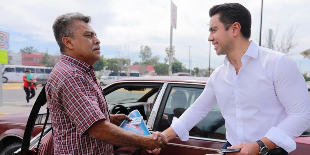 Felifer Macías rinde cuentas