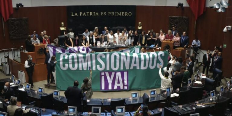 La oposición toma el Senado