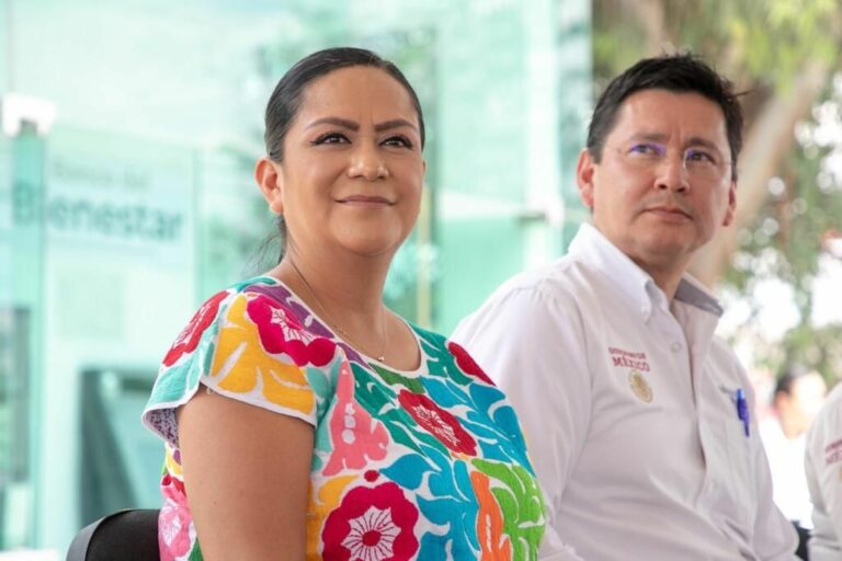 Ariadna Montiel toma protesta a integrantes en Municipios de Durango