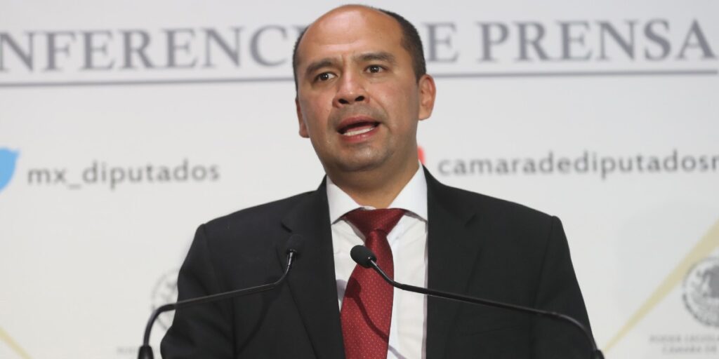 Morena quiere modificar el INAI