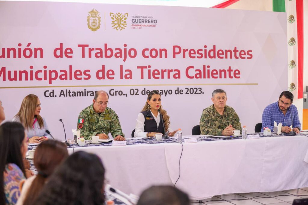 Evelyn Salgado Pineda trabaja con alcaldes para pacificar Tierra Caliente