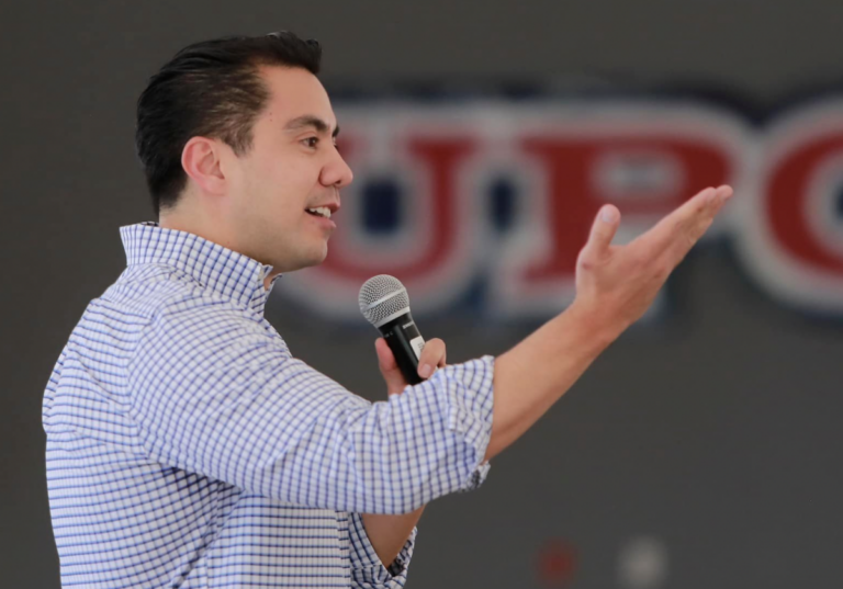 Aún hay cosas por hacer en cuanto a la violencia de género, expresó FeliFer Macías Olvera.