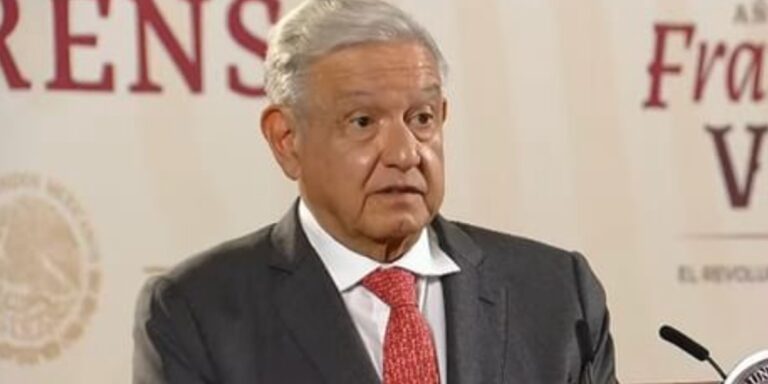 López Obrador responde a GIEI y defiende a las fuerzas armadas.