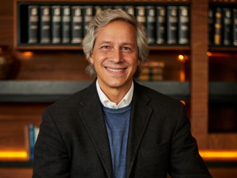 Claudio X. González busca alianza de Movimiento Ciudadano