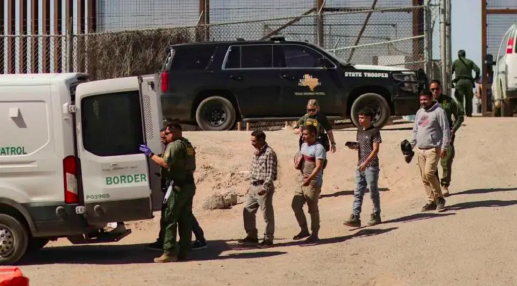 Nuevas leyes en Florida y Kansas provocarán abusos contra migrantes mexicanos