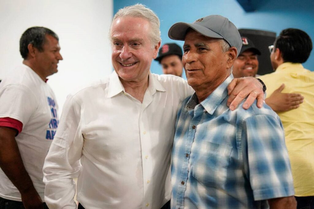 Santiago Creel dice que ya rebasó las 150 mil firmas en FAM