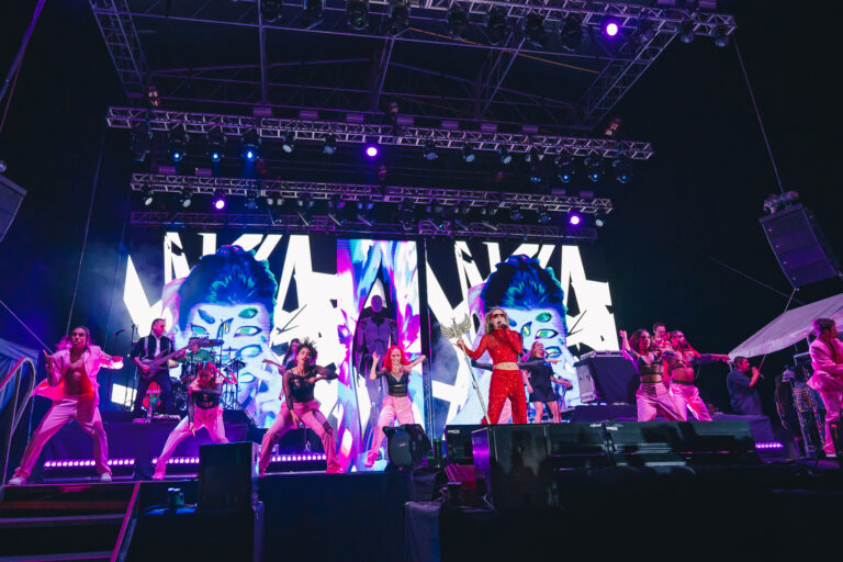 Belinda y su espectacular concierto, se apoderó del público de Chilpancingo