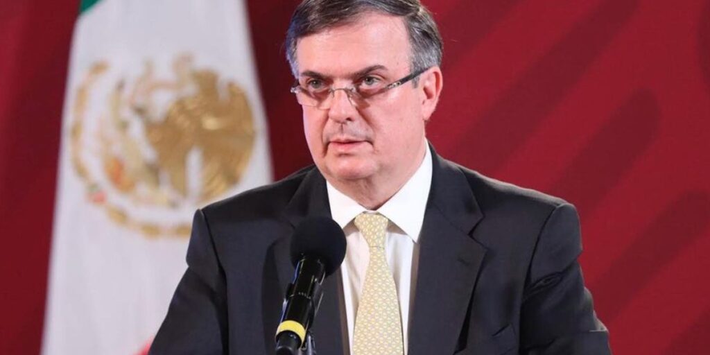 Marcelo Ebrard denuncia anomalías frente a Consejo de Morena