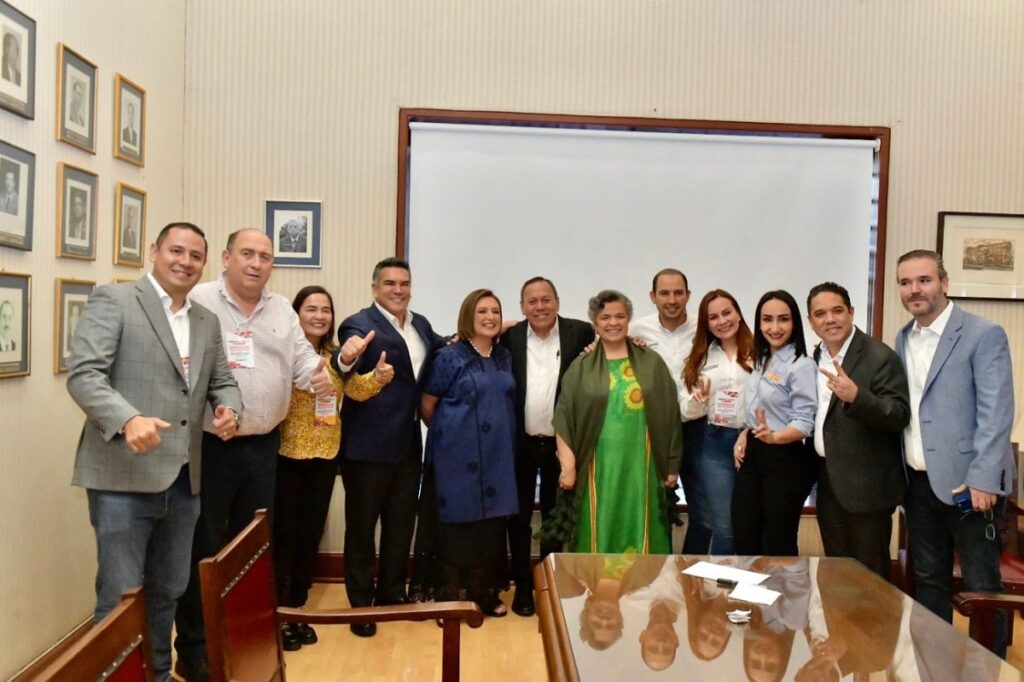 Líderes de Frente Amplio cierran filas en torno a Xóchitl Gálvez.