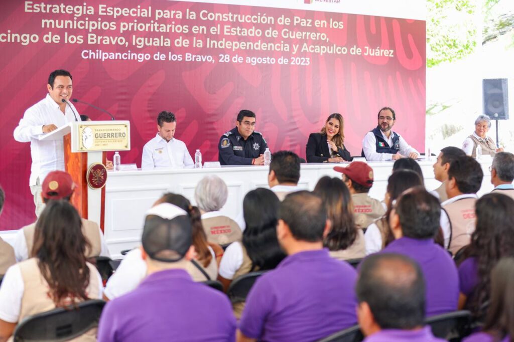 Evelyn Salgado Pineda demuestra su compromiso con la construcción de la paz y el bienestar en Guerrero