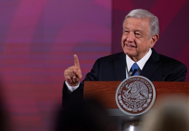 AMLO descarta inclinación de la balanza hacia alguna “corcholata”