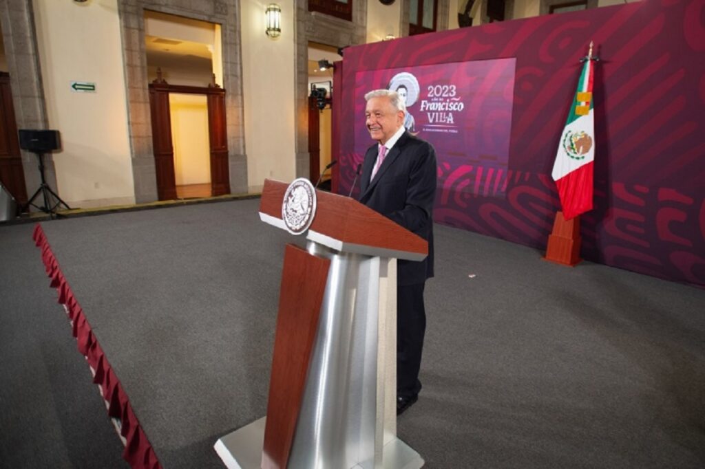 AMLO aclara que Harfuch no participó en desaparición de normalistas