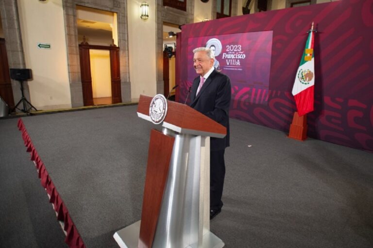 AMLO aclara que Harfuch no participó en desaparición de normalistas