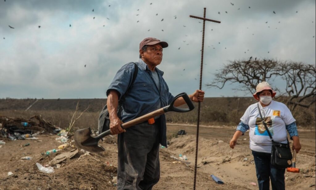 México rebasa las 5 mil 600 fosas clandestinas: QEL