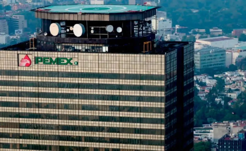 Pemex tiene deuda en más de 105 mmdd con proveedores y productores