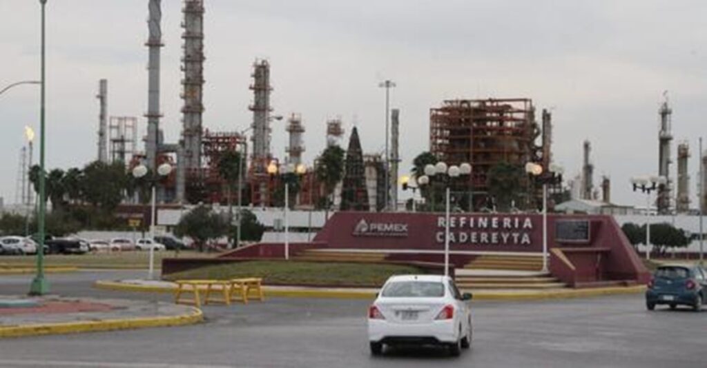 AMLO no acepta que contaminación en Monterrey sea por refinería de Cadereyta