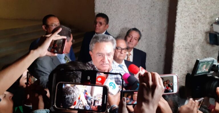 Pío López Obrador pide 200 mdp por daño moral a Carlos Loret de Mola