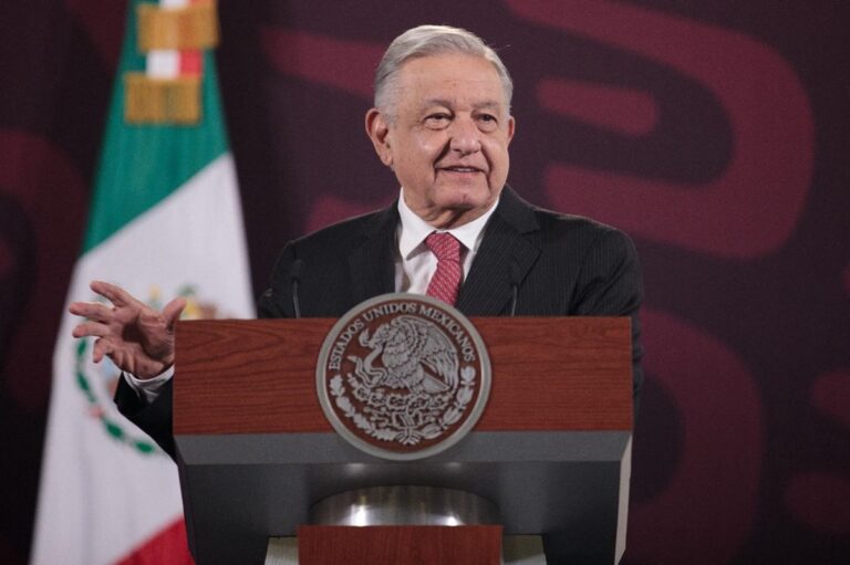 AMLO revela que New York Times prepara reportaje vinculando a sus hijos y allegados con el narco
