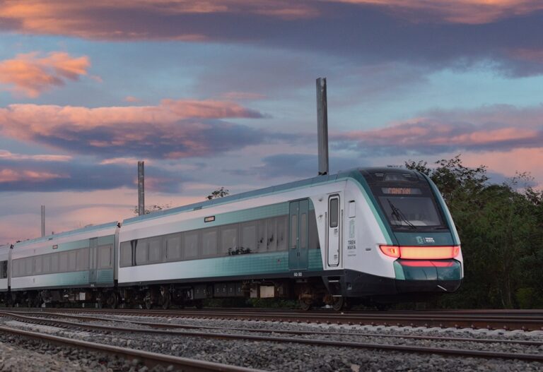 AMLO reconoce “moches” a ambientalistas en obra del gobierno