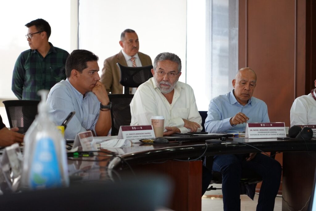 Divide SACMEX su Dirección de Agua Potable