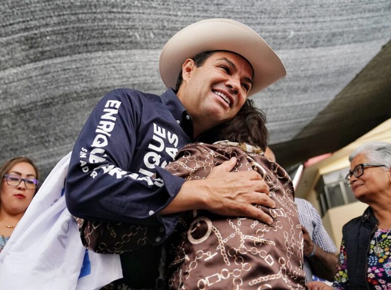 Enrique Vargas Del Villar responde con evidencia a acusaciones en su contra