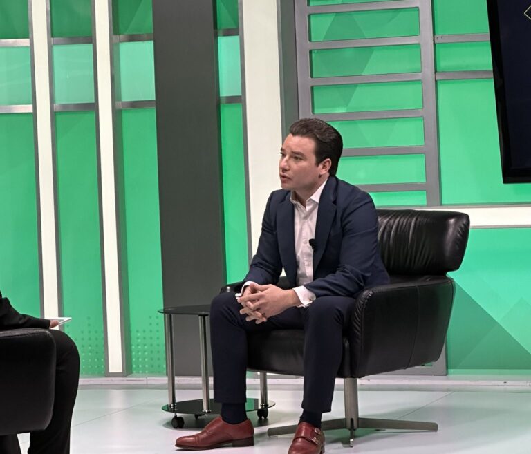 Jorge Álvarez Bringas se une a Morena para dirigir Huixquilucan