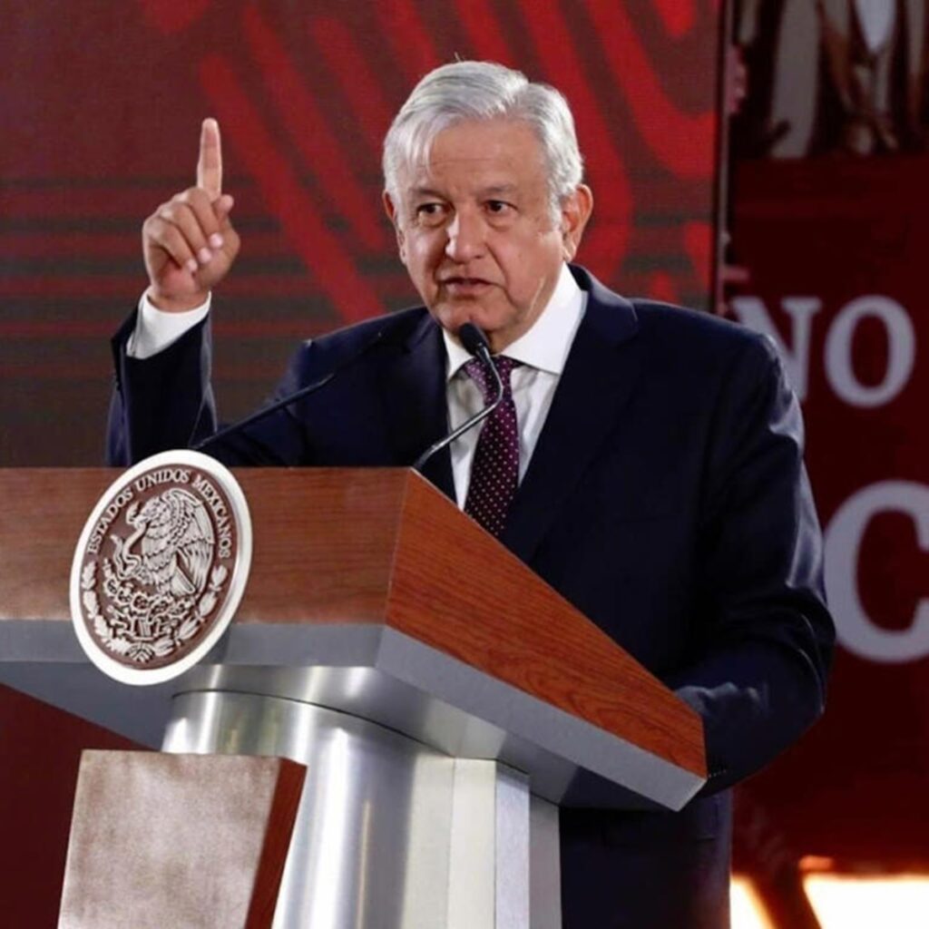 AMLO pide tener cuidado con promesas de la oposición