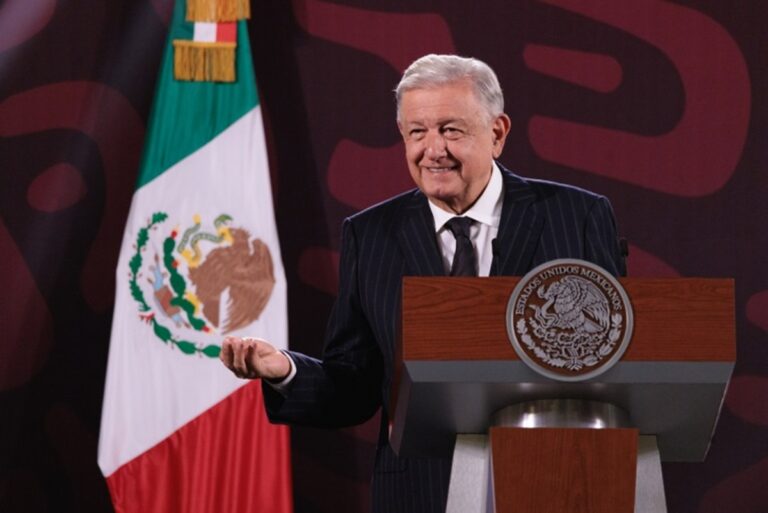 AMLO dejaría su retiro si hubiera “una invasión, una guerra”