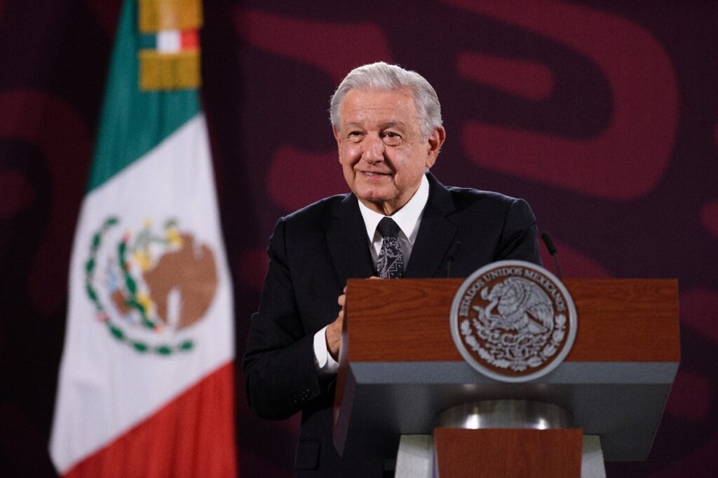 AMLO “ahora pide” unidad y reconciliación a la oposición