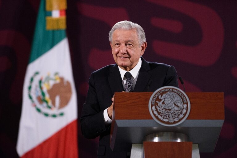AMLO “ahora pide” unidad y reconciliación a la oposición