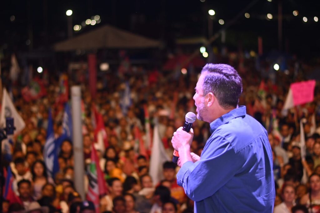 Senador electo Yunes Márquez elude orden de captura