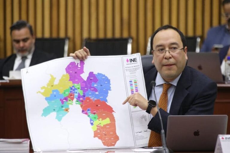 'Estamos ante una operación que quiere inflar al oficialismo y comprimir a la oposición': Ciro Murayama