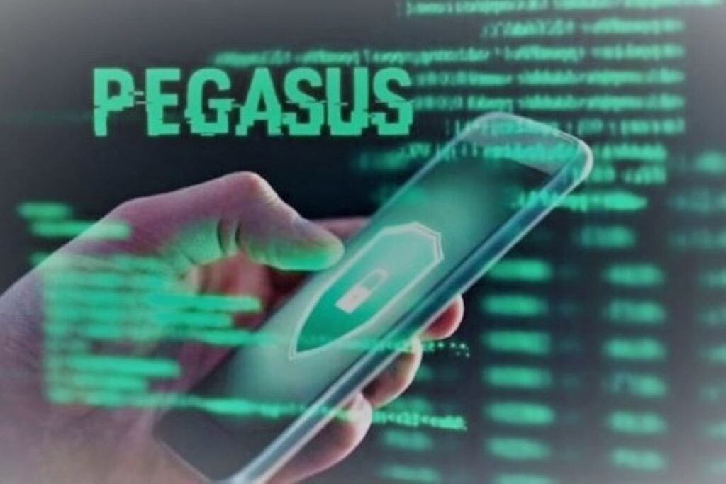 Juez ordena a la Sedena cumplir resolución del INAI que le obliga a entregar contratos de Pegasus