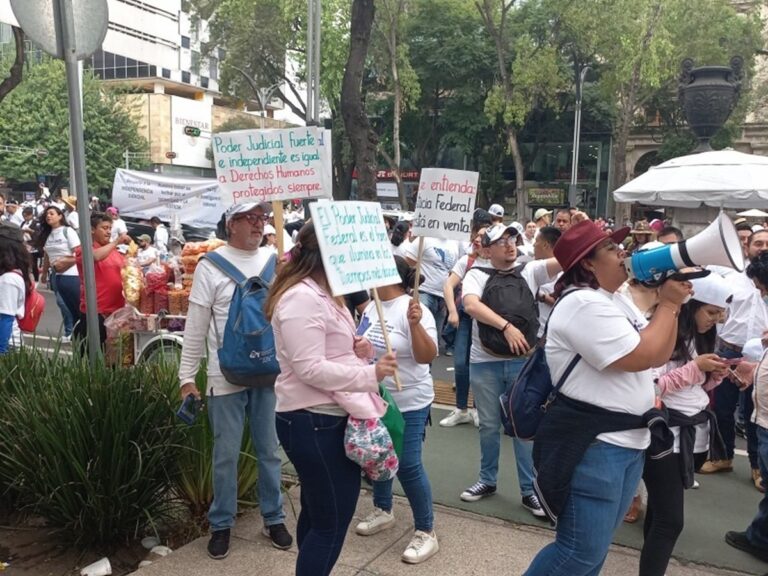 AMLO: No afectarán, los paros de labores anunciados por trabajadores y jueces contra la reforma judicial