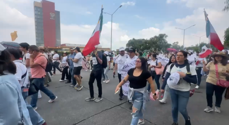 Estudiantes convocan a una marcha contra de la reforma judicial