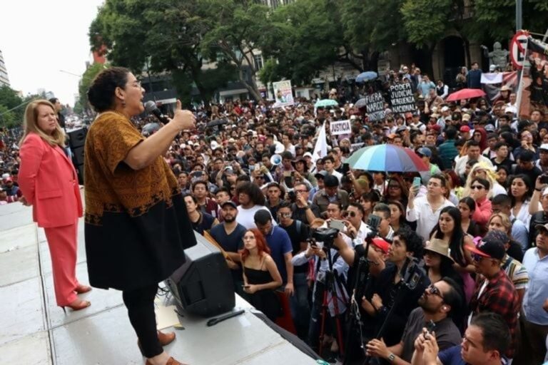 En una Corte en demolición, tres ministras ya alzan la mano para ser elegidas por voto popular