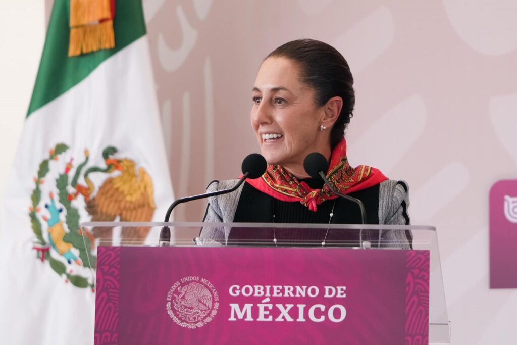 "Tiene derecho a participar en política": Sheinbaum respalda aspiraciones de hijo de AMLO