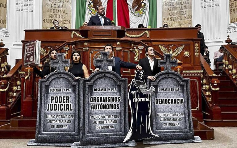 Morena celebra 'supremacía constitucional'; Oposición lo llama el 'paquete de la dictadura'