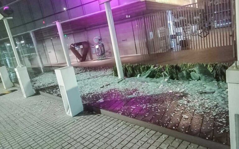 Se pretende 'romper' la transparencia, señala comisionada tras destrucción de vidrios en el INAI