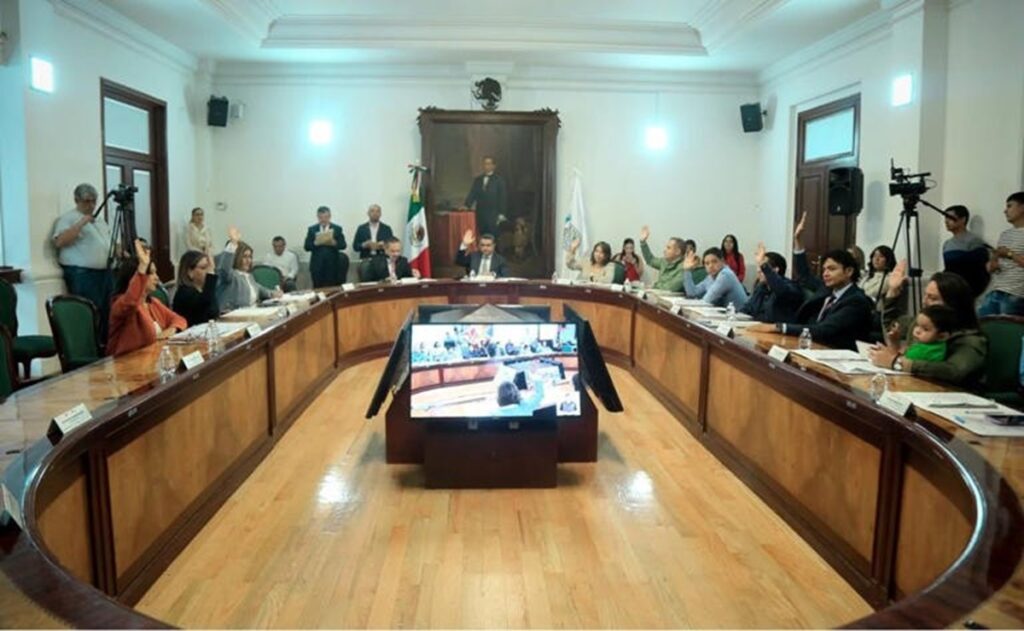 FGR va por jueces que dieron suspensiones contra Reforma Judicial