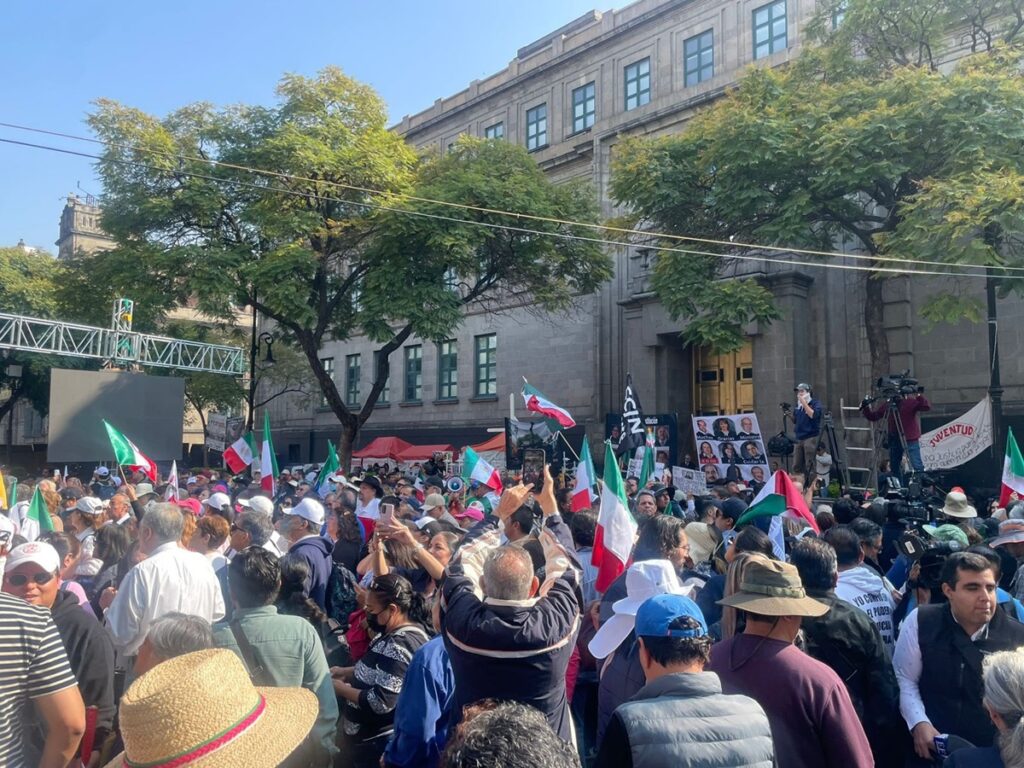 "¡Abajo la reforma, arriba la justicia!": Protestan en la SCJN ante análisis de reforma judicial