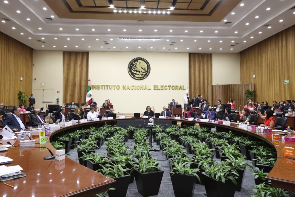 Atora reajuste presupuestal al INE