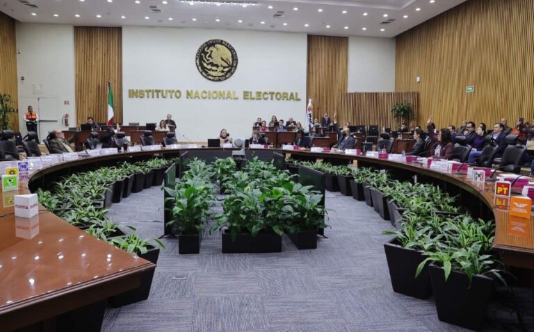 Madrugan campañas de elección judicial