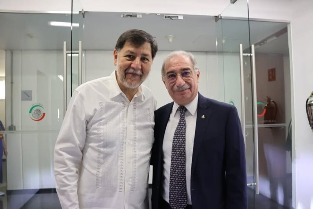 Noroña presume charla amena con ministro Pérez Dayán; reciben fuertes críticas