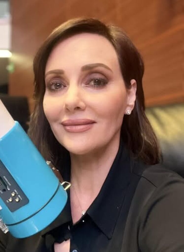 Lilly Téllez propone tipificar como traición a la patria la colusión con el narco