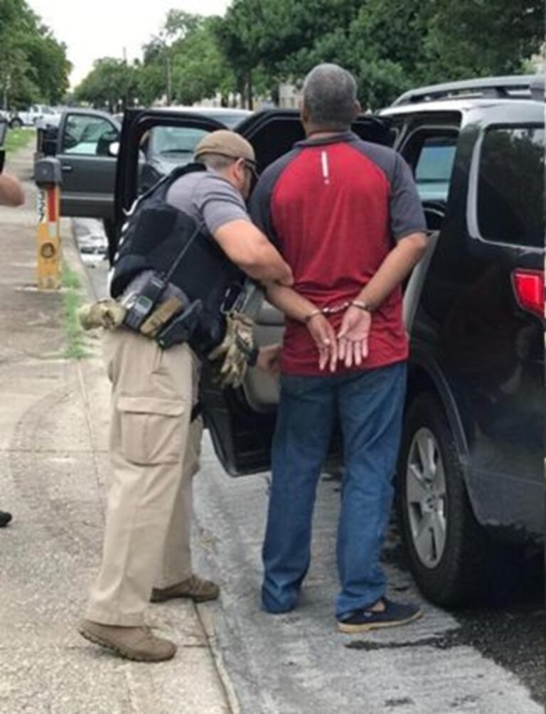 Se extienden manifestaciones y redadas en Estados Unidos