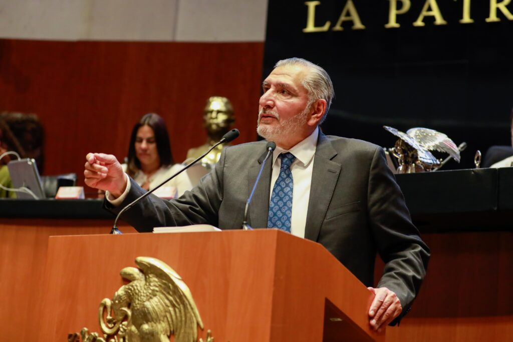 Adán Augusto señala a hermano de AMLO por ascenso