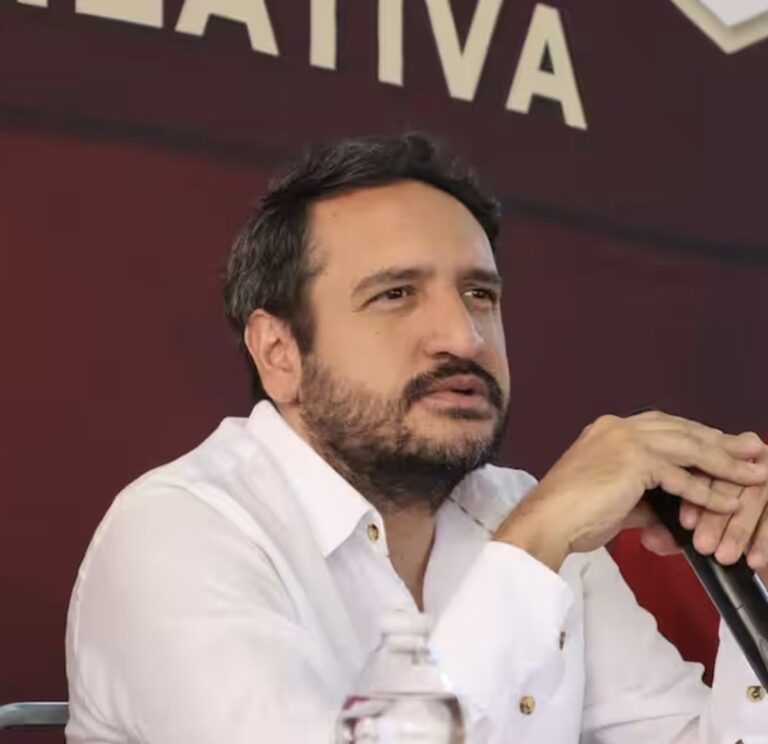 Andy López Beltrán busca respaldo de gobernadores tras polémica por sus vacaciones