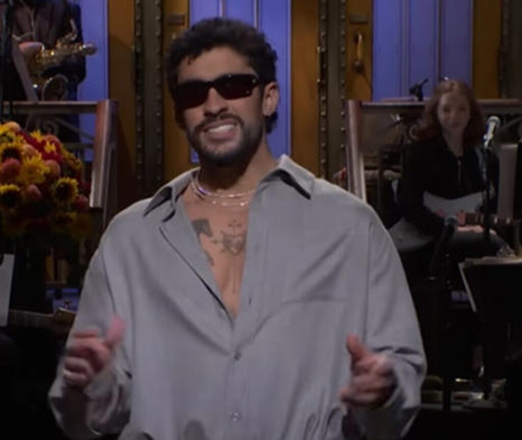 Bad Bunny responde con humor a críticas por su presentación en el Super Bowl